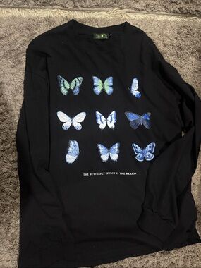 Travis Scott type shirt  Black Long-Sleeve Butterfly Graphic Tee